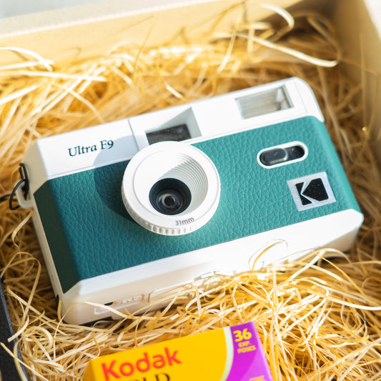 【ギフトセット】 Kodak Ultra F9 フィルムカメラ グリーンxホワイト